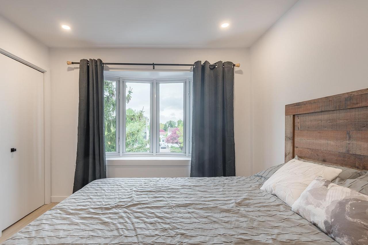 Free Parking Prime Location New Modern Condo Brossard Eksteriør billede